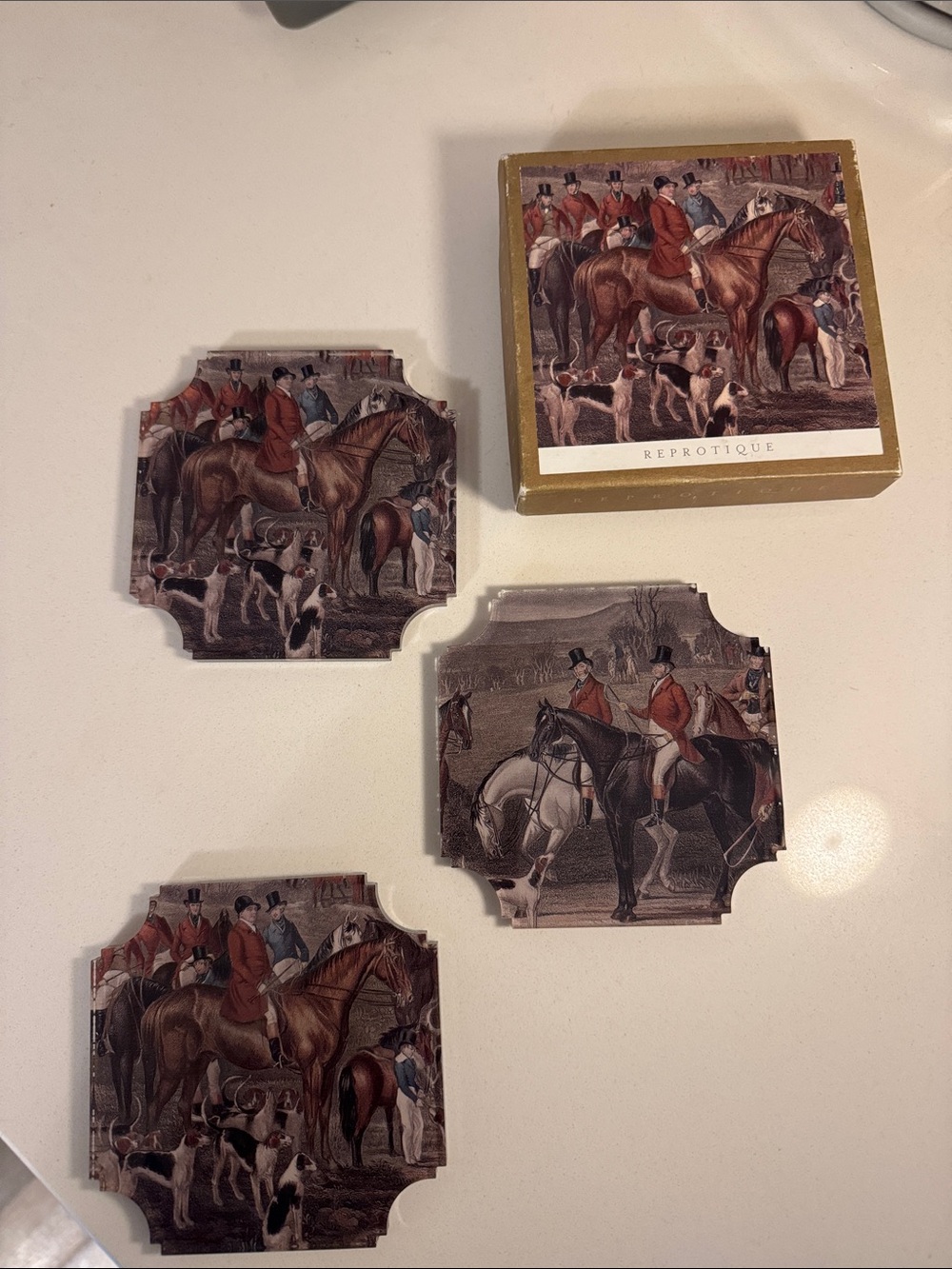 Reprotiques HUNT SCENE 
Equestrian Horse Coasters in Brown and Red
Set of 3